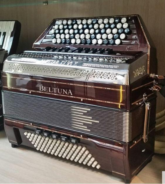 Beltuna Alpstar IV 96 KM Palisander Helicon/Register B-Griff, Muziek en Instrumenten, Accordeons, Met koffer, 96-bas, Beltuna Accordions s.r.l.