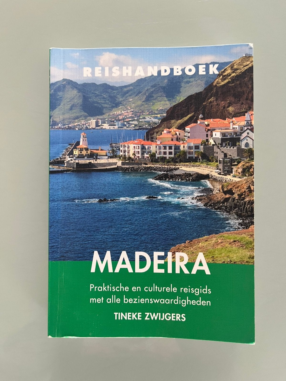 Reishandboek Madeira, in zeer goede staat!, Europa, Zo goed als nieuw, Reisgids of -boek, Ophalen