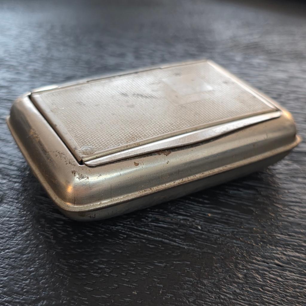 Antieke metalen snuifdoos of tabaksdoos. , Ophalen of Verzenden