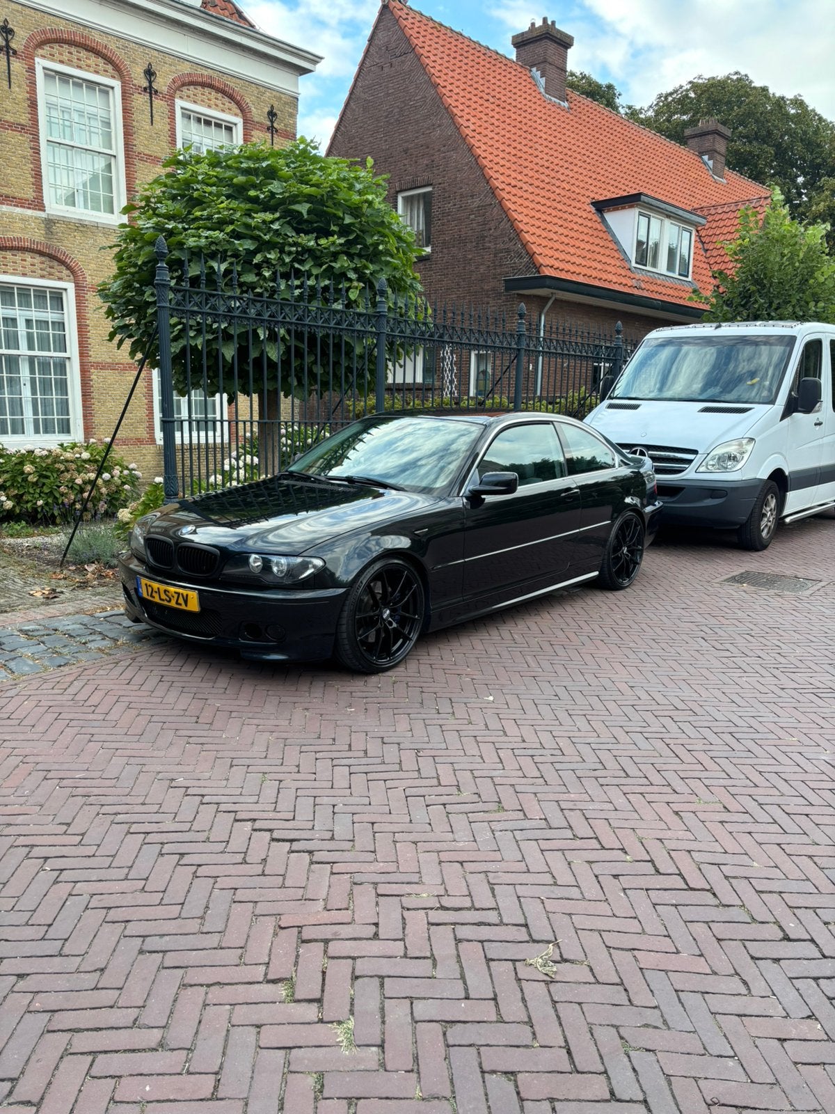 BMW 3-Serie E46 320CI m54b30 swap Coupe 2003 Zwart, Auto's, BMW, 2171 cc, 1370 kg, Zwart, 75 €/maand