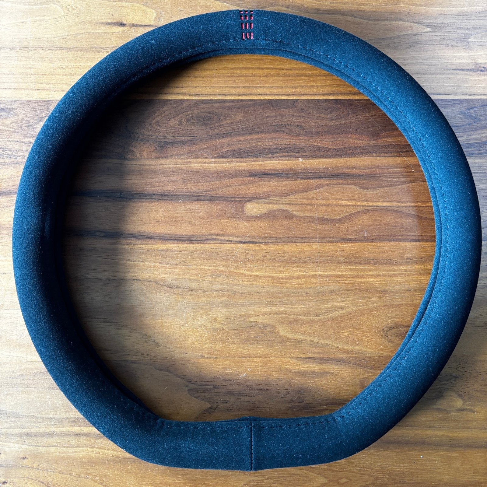 Stuurhoes suede zwart/rood 37-38cm - nieuw, Ophalen of Verzenden, Zo goed als nieuw