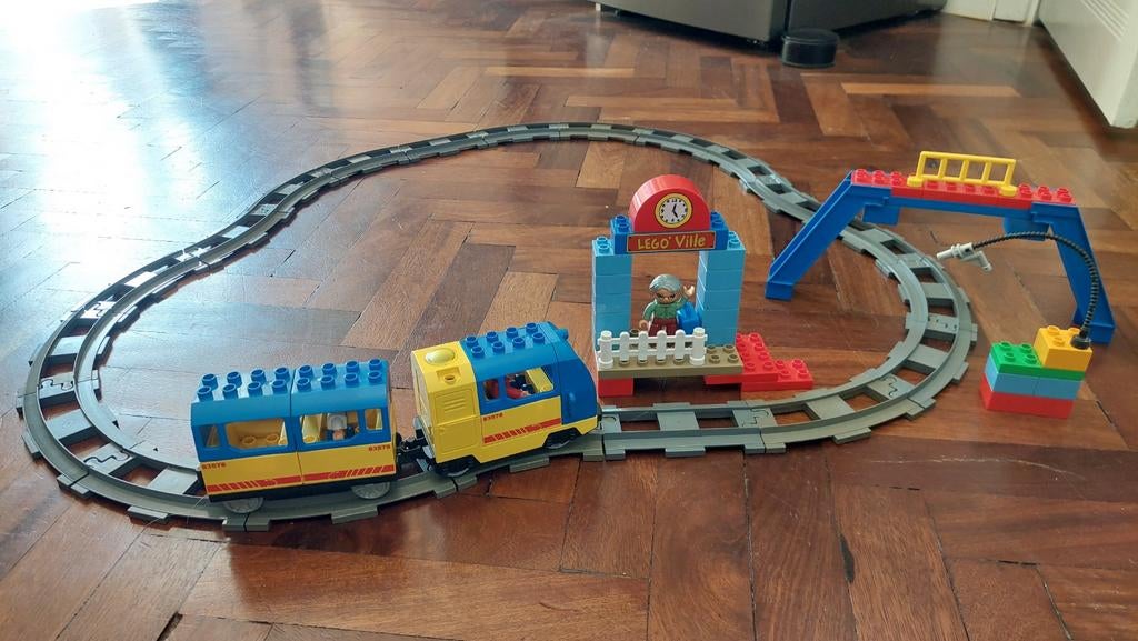 Lego Duplo treinset met station en brug, Gebruikt, Overige thema's, Ophalen of Verzenden, Duplo