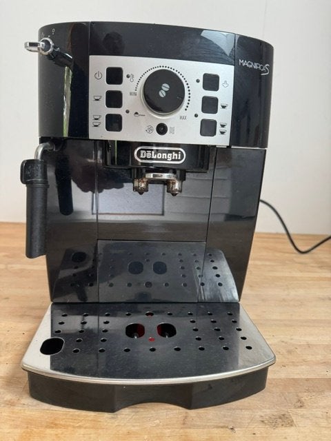 Delonghi Magnifica - Volautomatische koffie espressomachine, Ophalen, Gebruikt, Espresso apparaat, 10 kopjes of meer