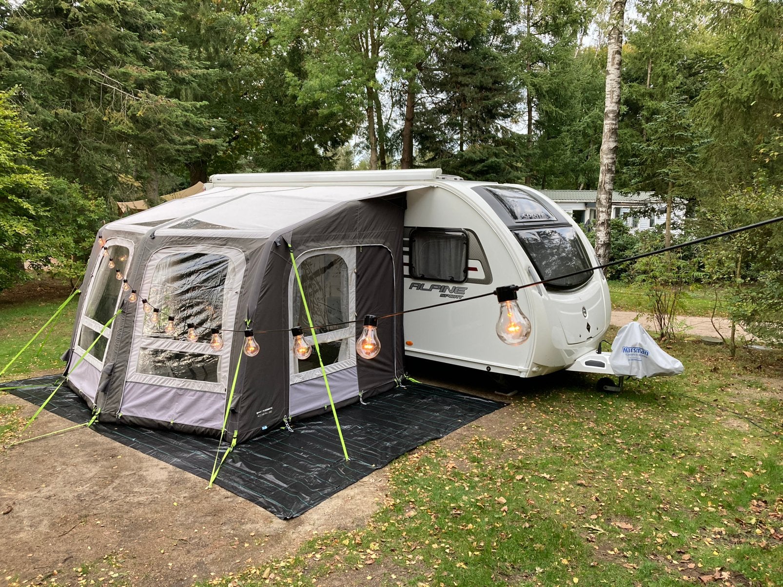 Prachtige Sprite Alpine 470 CF met mover en voortent, Caravans en Kamperen, Standaardzit, Particulier, Swift, 5 tot 6 meter