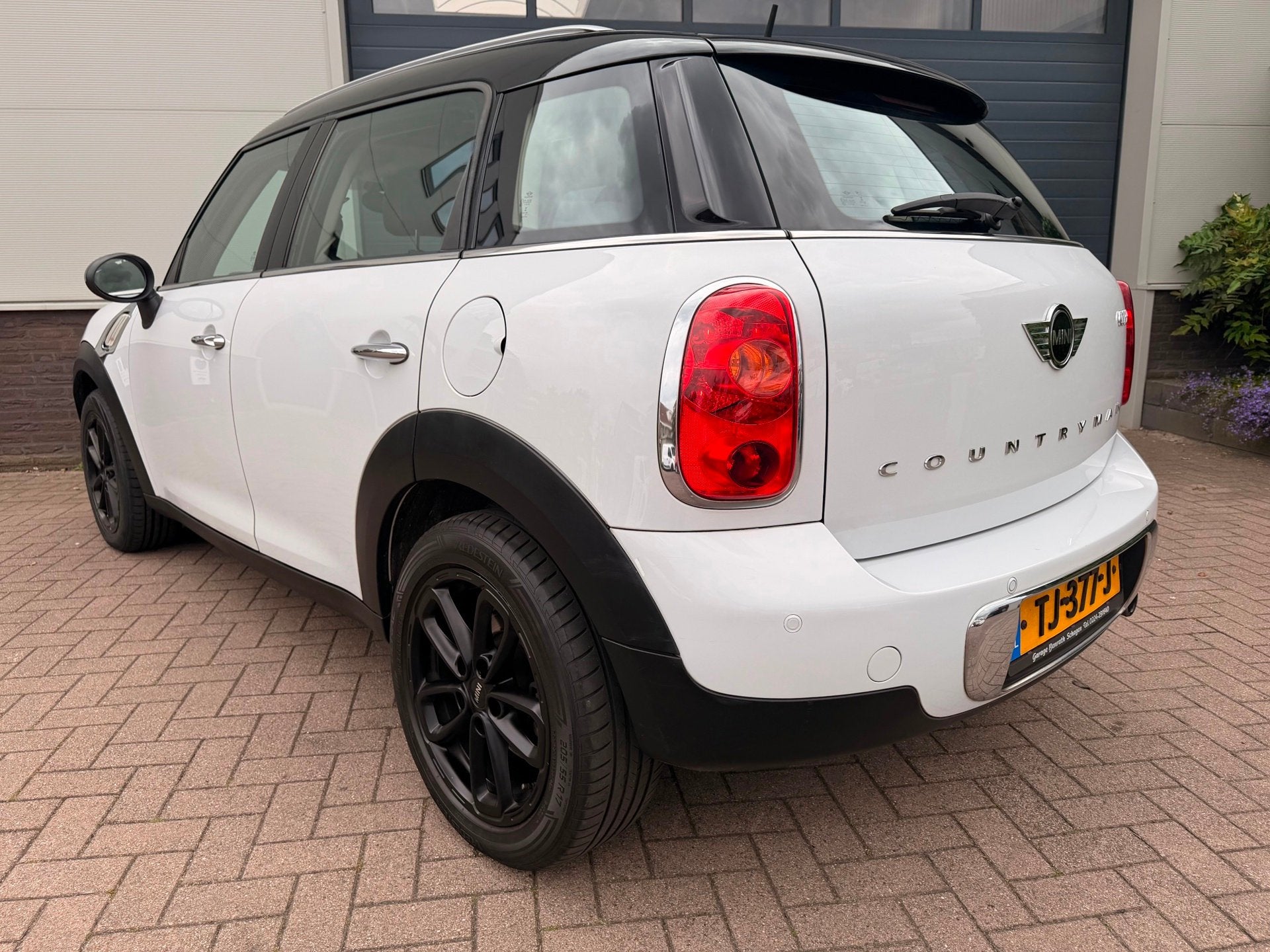 Mini Countryman 1.6 Cooper Chili/Pano/Leder/Navi/Stoel verwa, Auto's, Voorwielaandrijving, Gebruikt, Euro 6, Leder en Stof