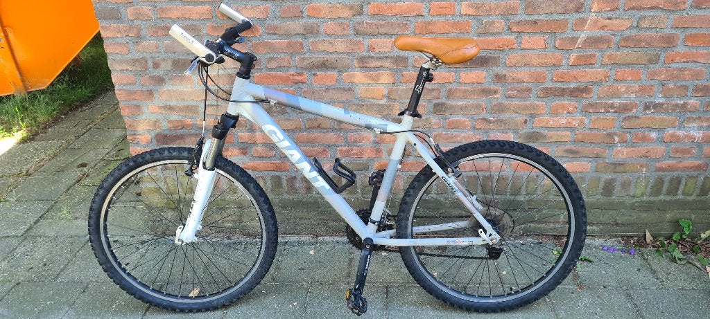 Giant Mountainbike maat M, Ophalen, Gebruikt, Velgrem, Giant