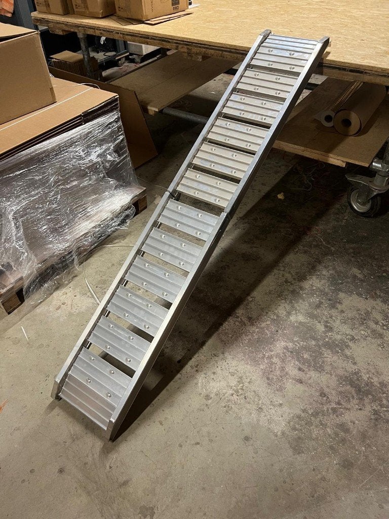 Aluminium oprijplaat inklapbaar / opvouwbaar, Ophalen, Zo goed als nieuw