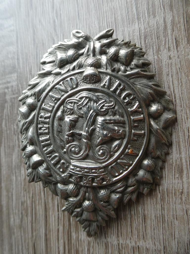 Cap Badge. Argyll And Sutherland Highlanders, Ophalen of Verzenden, Landmacht, Engeland, Embleem of Badge