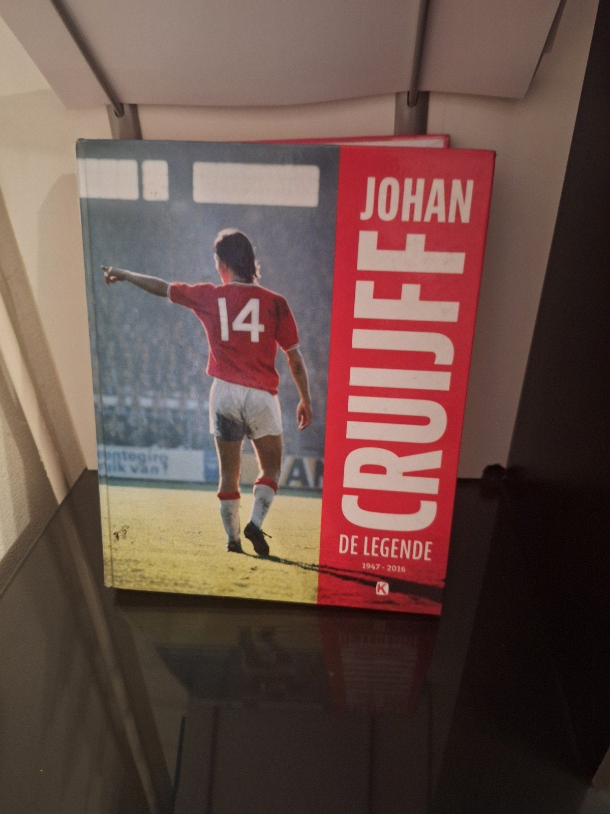 Mooi boek van Johan Cruyff, Ophalen of Verzenden, Zo goed als nieuw, Balsport