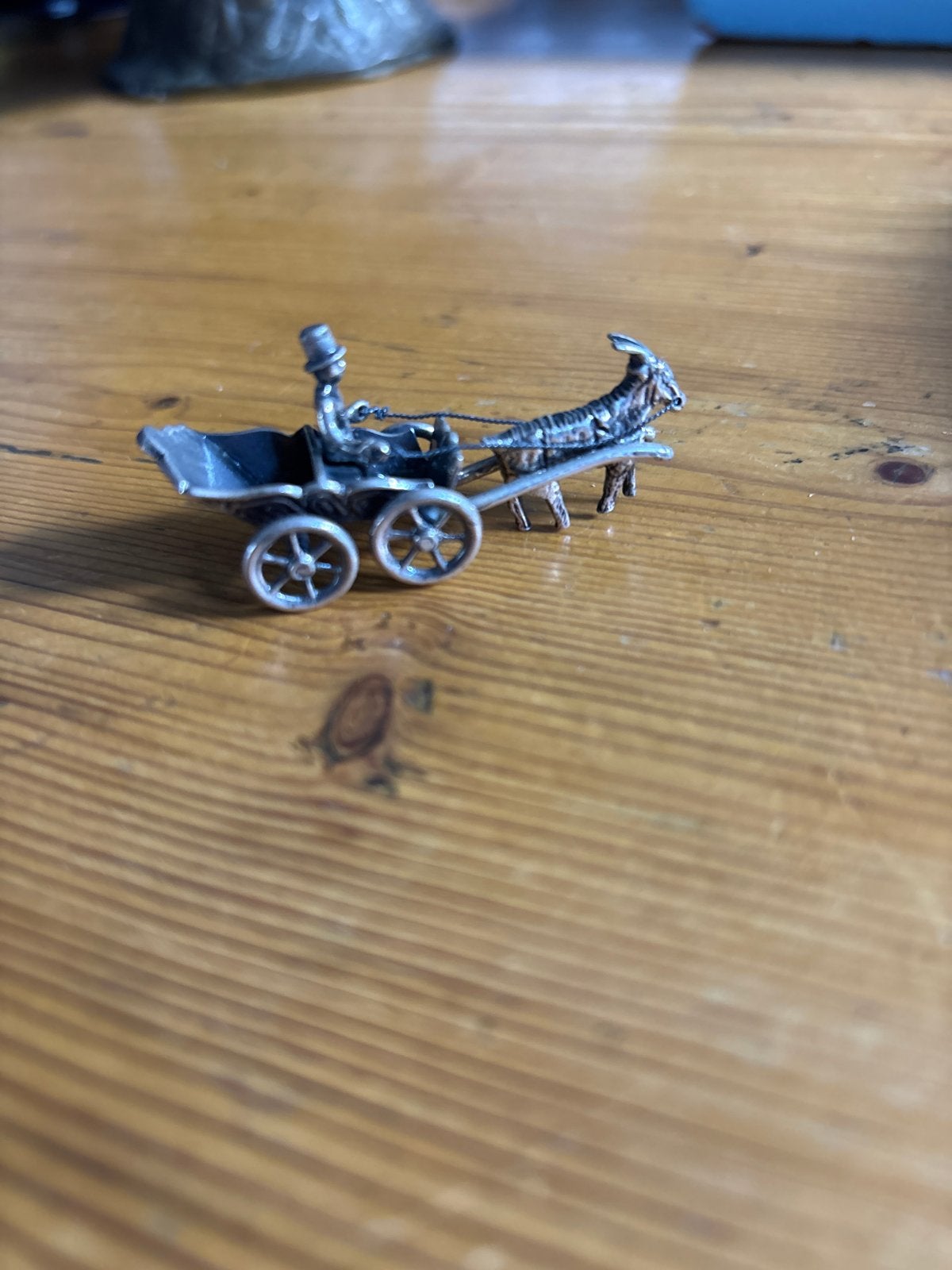 Ws Antieke zilveren miniatuur koets met ezel en koetsier, Ophalen