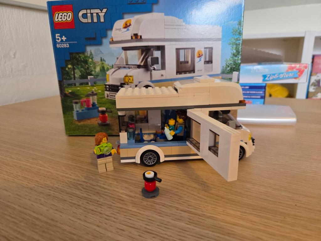 Lego city Camper, Ophalen of Verzenden, Zo goed als nieuw