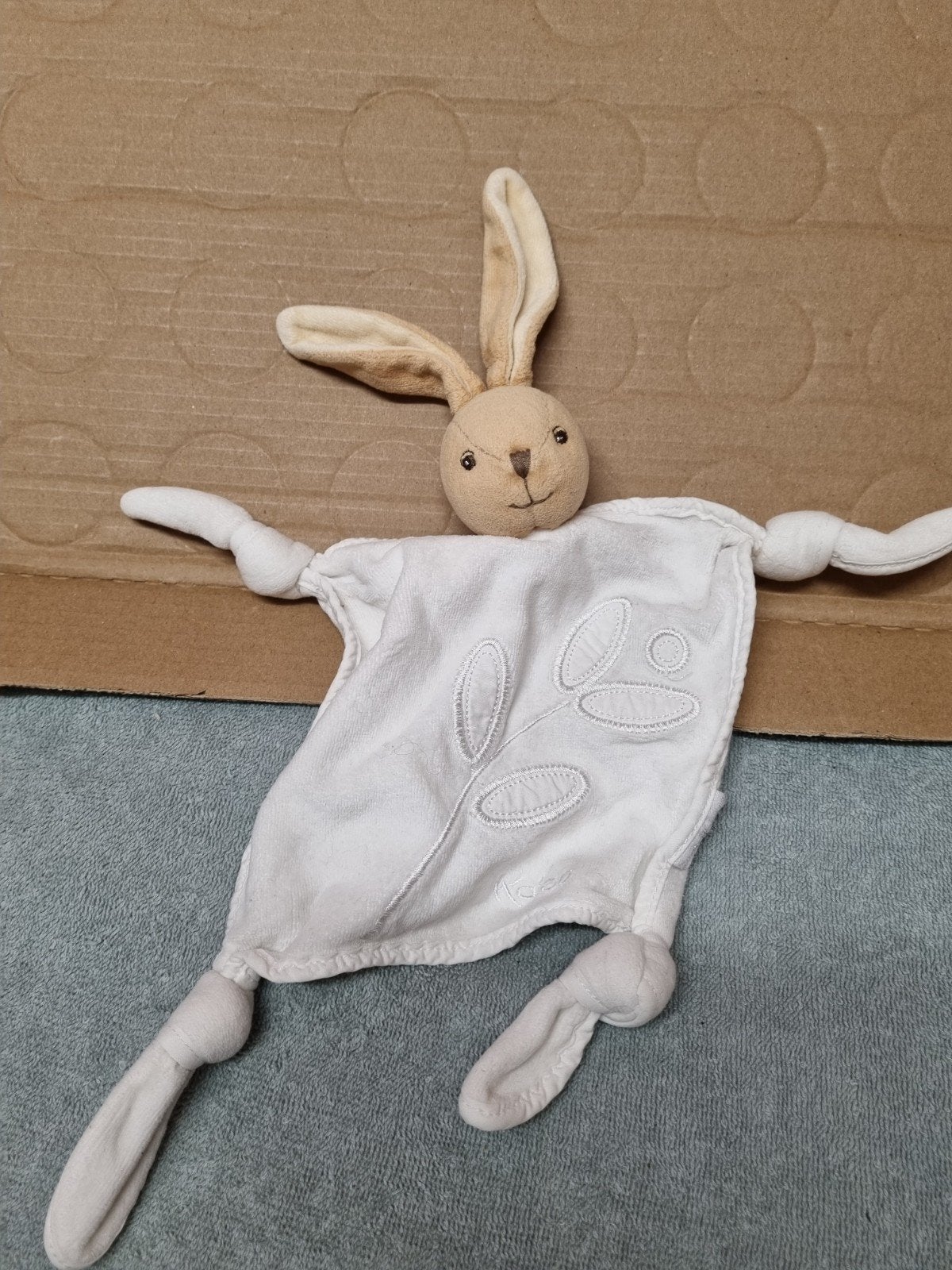 kaloo konijn knuffel doekje nr 1, Ophalen of Verzenden, Konijn