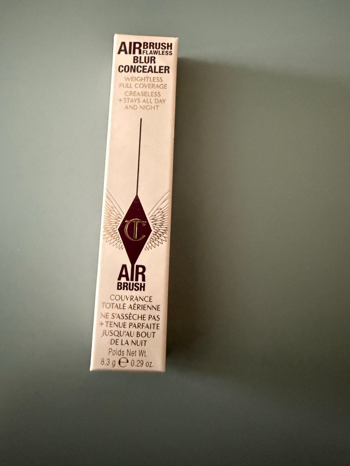 Charlotte Tilbury Airbrush Flawless Concealer Medium, Sieraden, Tassen en Uiterlijk, Uiterlijk | Cosmetica en Make-up, Overige kleuren