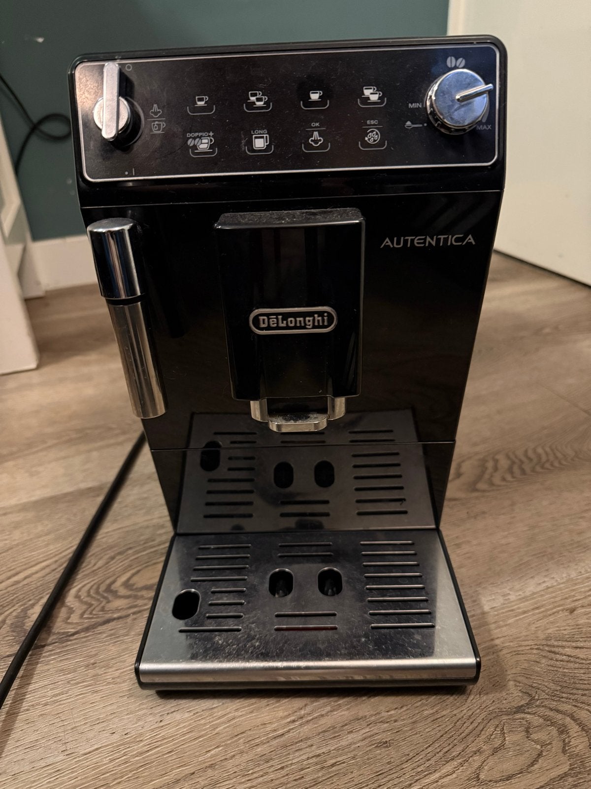 Foto 3 van De'Longhi Autentica koffiebonen automaat