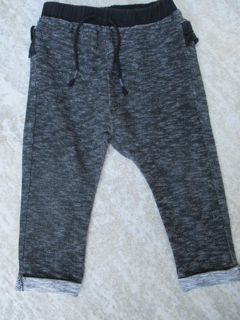 Zara lange broek grijs / zwart joggingbroek maat 86, Kinderen en Baby's, Babykleding | Maat 86, Broekje, Meisje, Ophalen of Verzenden