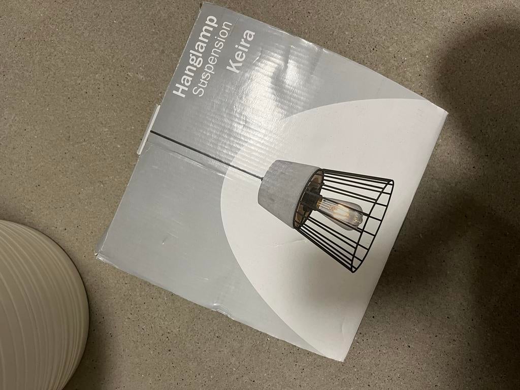 Ongebruikt! Hanglamp met draadkooi en betonlook van Gamma, Ophalen, Nieuw, Metaal, 75 cm of meer