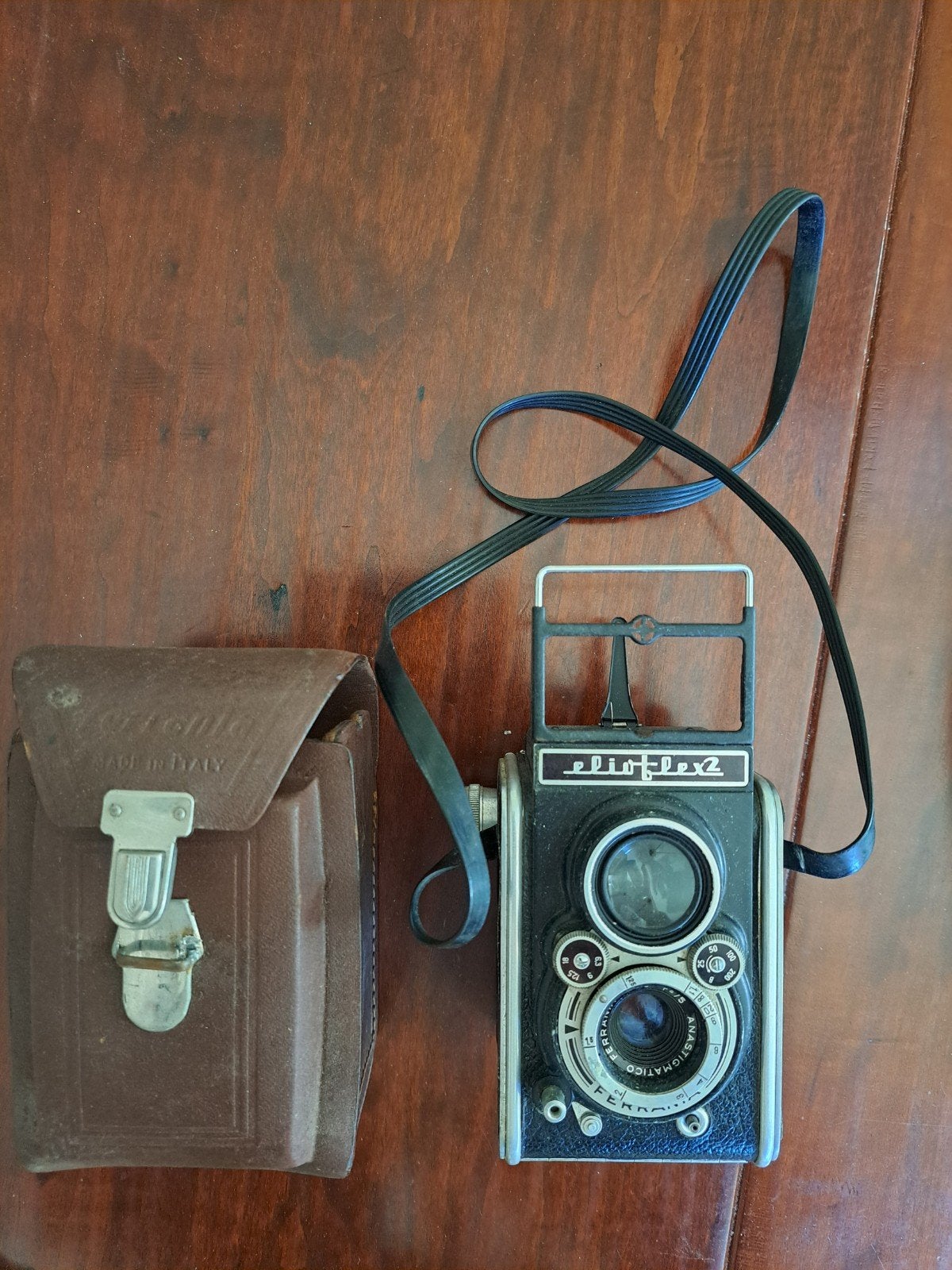 Vintage Ferrania Elioflex 2 camera met lederen tas, Audio, Tv en Foto, Fotocamera's Analoog, Ophalen