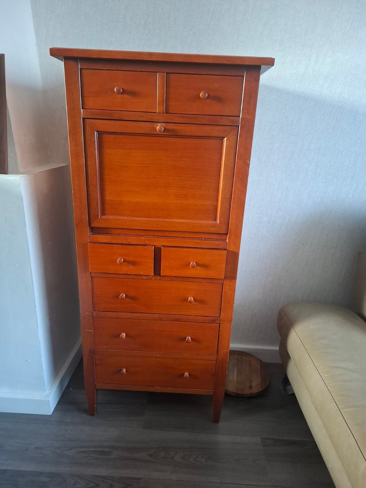 Kastje 60x46,131, Ophalen, Gebruikt, 5 laden of meer, 100 tot 150 cm