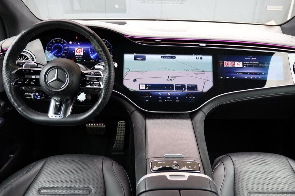 Mercedes-Benz EQE SUV AMG 43 4MATIC 91 kWh | hyperscreen | h, Auto's, Mercedes-Benz, Automaat, 468 km, 137 €/maand, Zilver of Grijs
