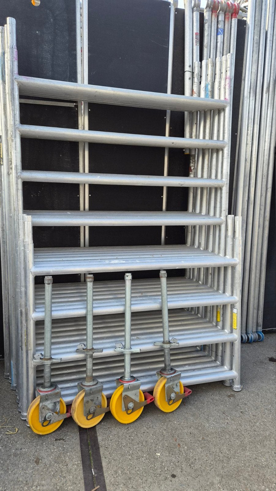 te koop rolsteiger Werkhoogte 8.20 mtr Fiberdeck vloeren, Doe-het-zelf en Verbouw, Custers, Ophalen of Verzenden, Rolsteiger of Kamersteiger