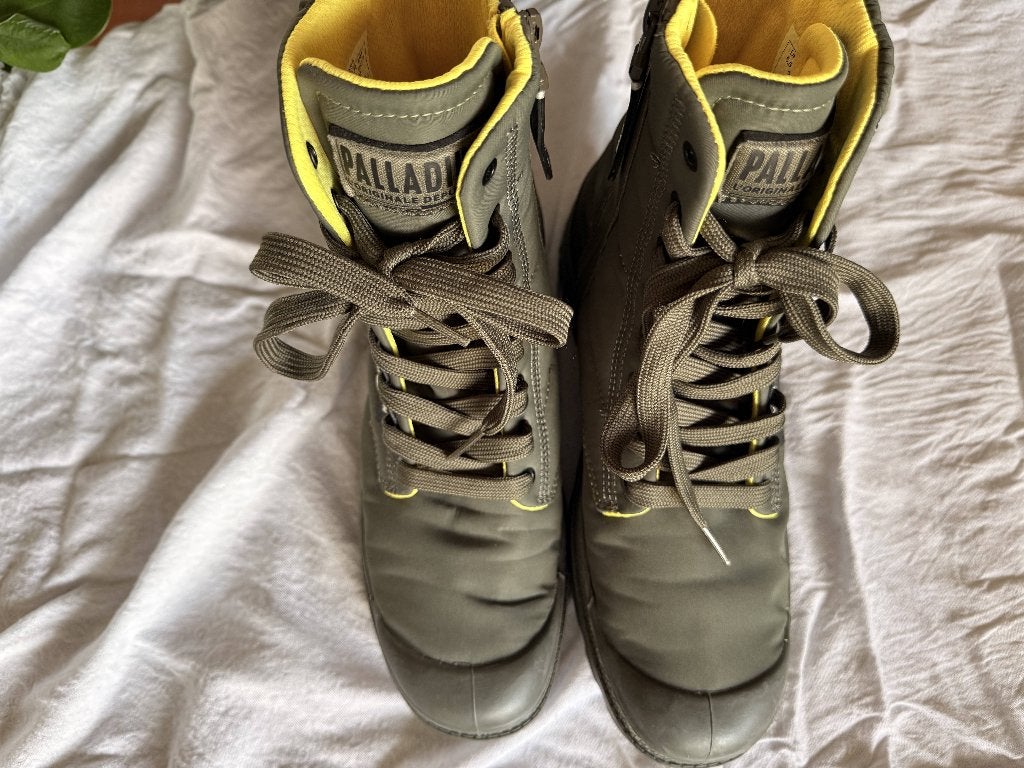 Palladium groen, Kleding | Dames, Schoenen, Lage of Enkellaarzen, Palladium, Ophalen of Verzenden, Zo goed als nieuw