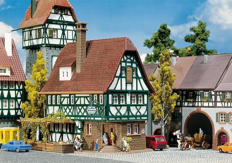 Faller: Restaurant Rothenburg NIEUW, Overige merken, Gelijkstroom of Wisselstroom, Brug, Tunnel of Gebouw, Nieuw