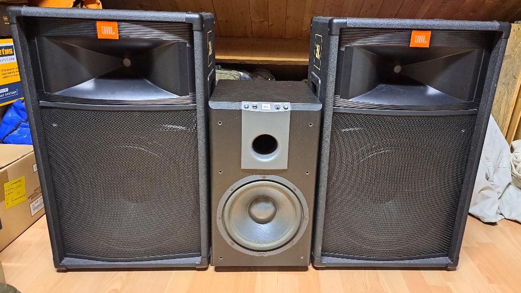 Krachtige JBL TRX-125 + LX2000 set , klinken super, Ophalen, Zo goed als nieuw, Audio