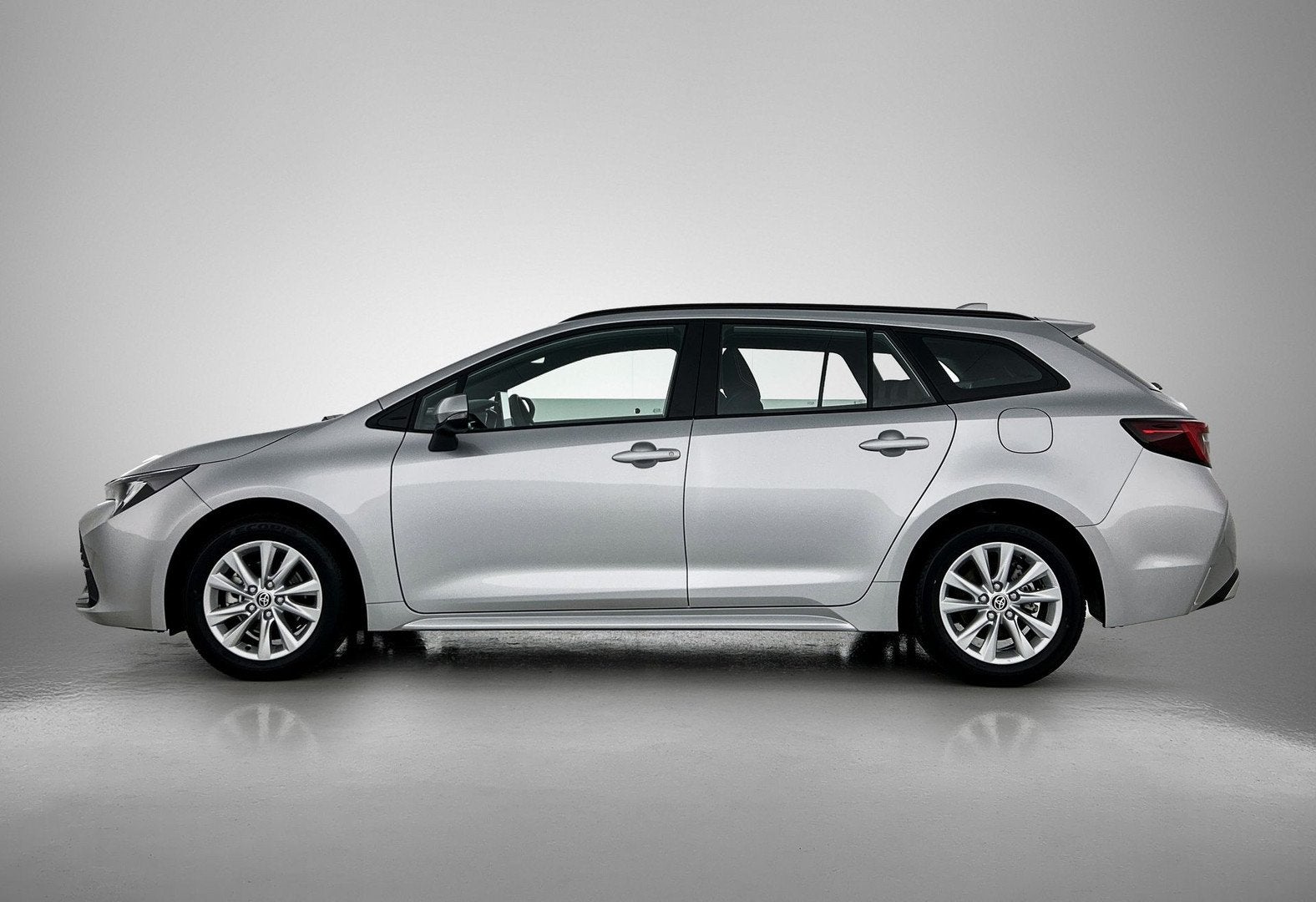 Toyota Corolla Touring Sports Hybrid 140 Active Navigatie |, Auto's, 4 cilinders, Corolla, Origineel Nederlands, Hybride Elektrisch/Benzine