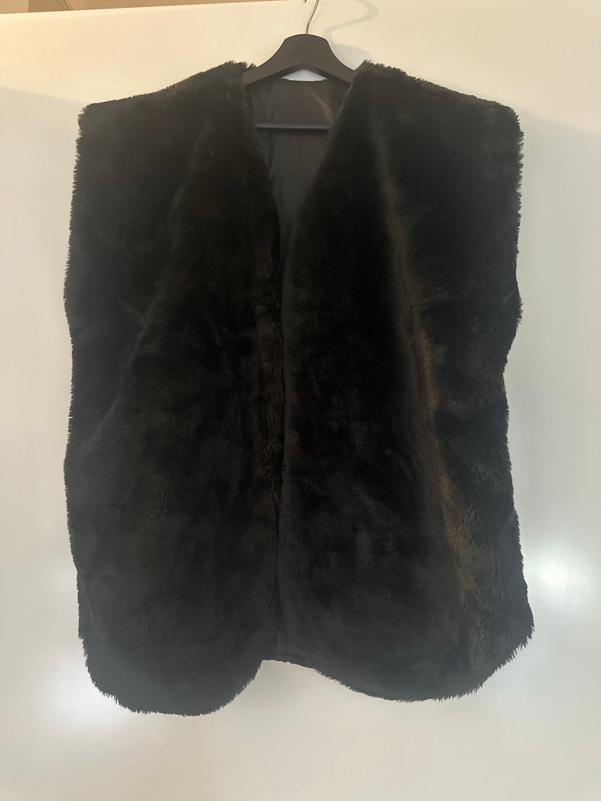 Zwart faux fur gilet - Maat XL, Ophalen of Verzenden, Zo goed als nieuw, Maat 46/48 (XL) of groter, Zwart