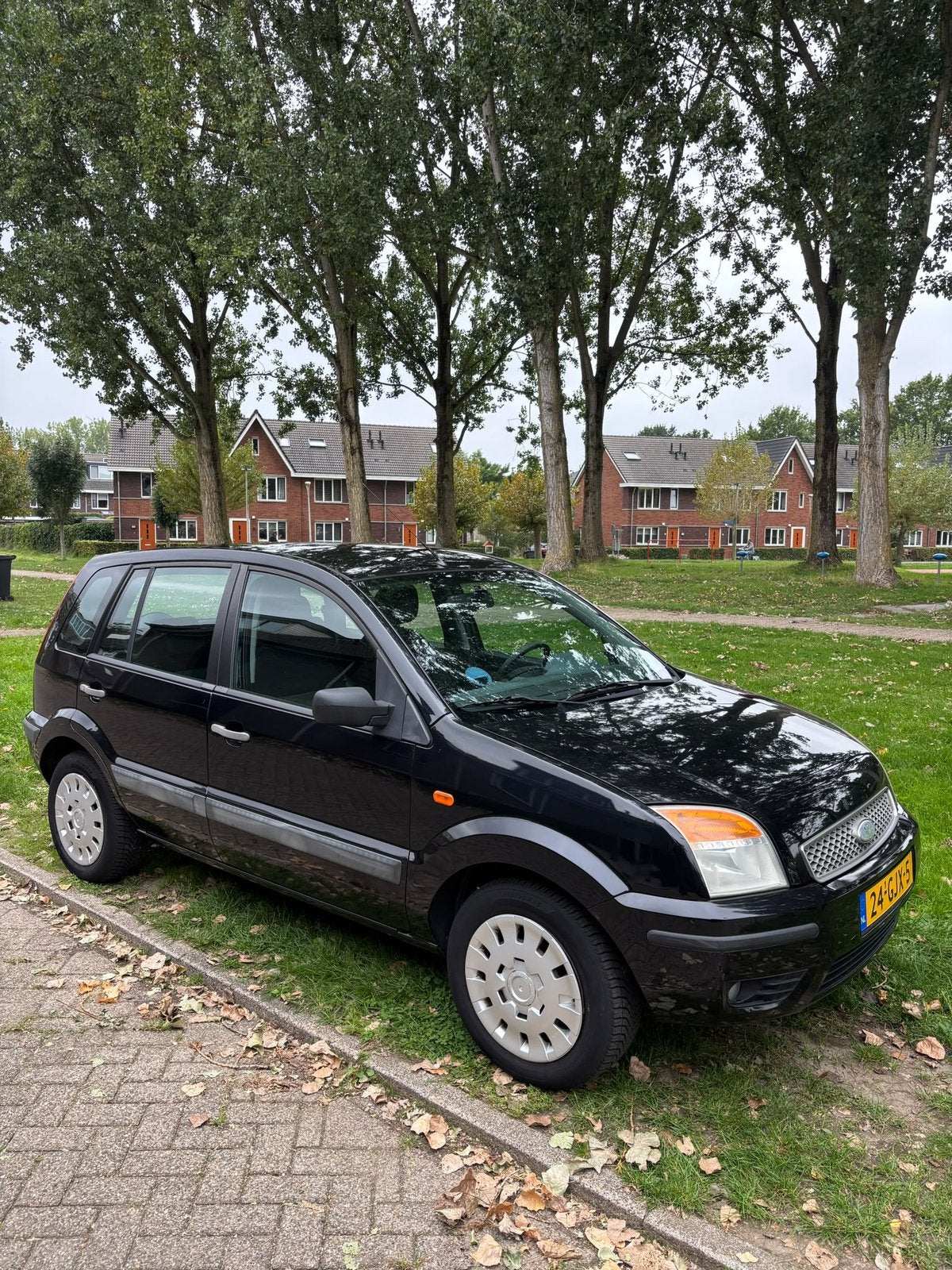 Ford Fusion 1.4 16V 2008 Zwart, Auto's, Voorwielaandrijving, 15 km/l, Origineel Nederlands, 80 pk