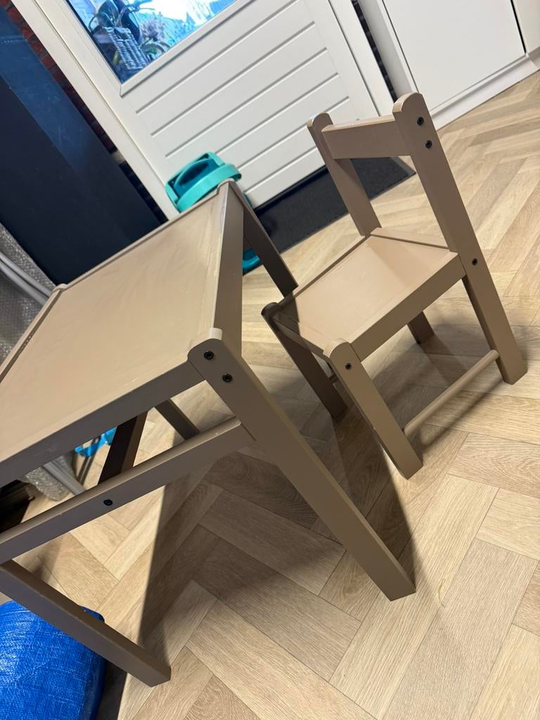 Europe Baby Basic II Kindertafeltje + Kinderstoeltje, Kinderen en Baby's, Kinderkamer | Tafels en Stoelen, Ophalen, Gebruikt, Tafel(s) en Stoel(en)