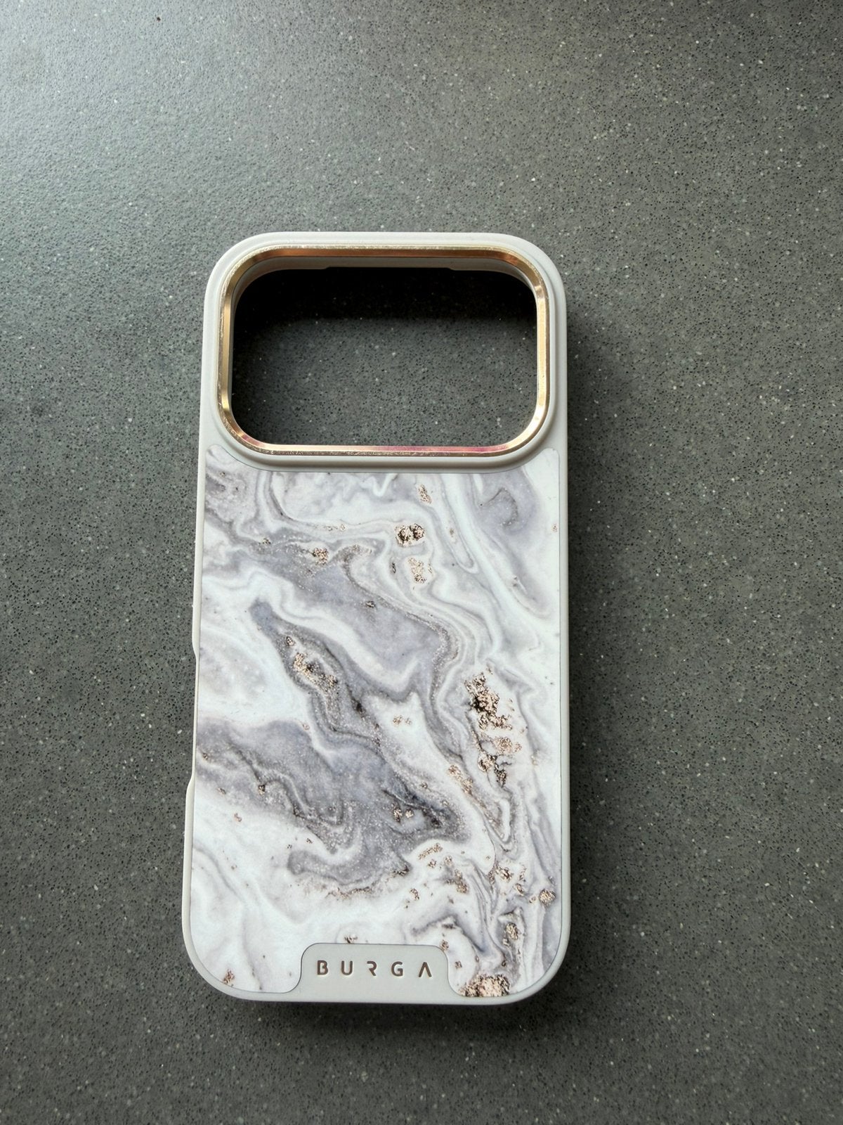 Burga Snowstorm IPhone 17 Pro MagSafe, Ophalen of Verzenden, Gebruikt, Burga