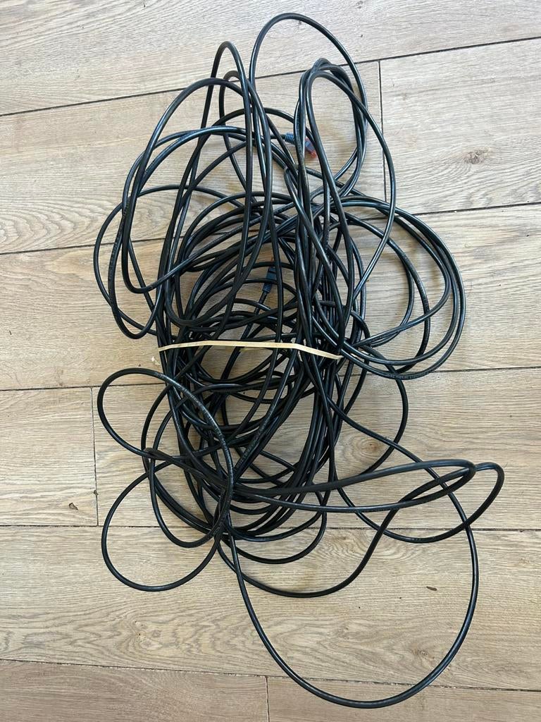 Internetkabel 20 meter cat 6 kort gebruikt, Ophalen of Verzenden, Zo goed als nieuw