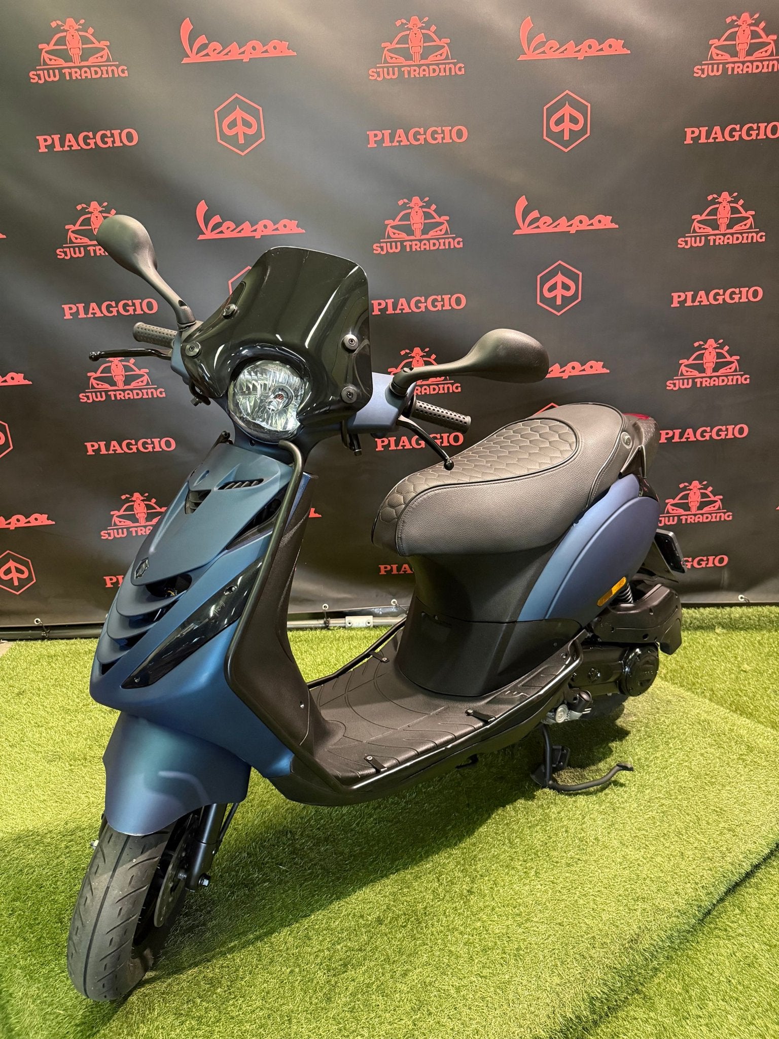 Foto 2 van Piaggio Zip 2022 Brom! SP Mat Blauw / RS Zadel / Garantie!