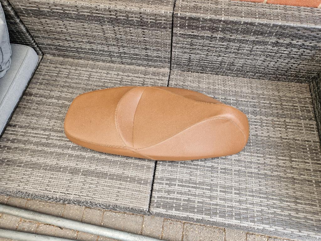 buddyseat voor kymco new people s , afkomstig van 2023 model, Ophalen, Zadel, Kymco