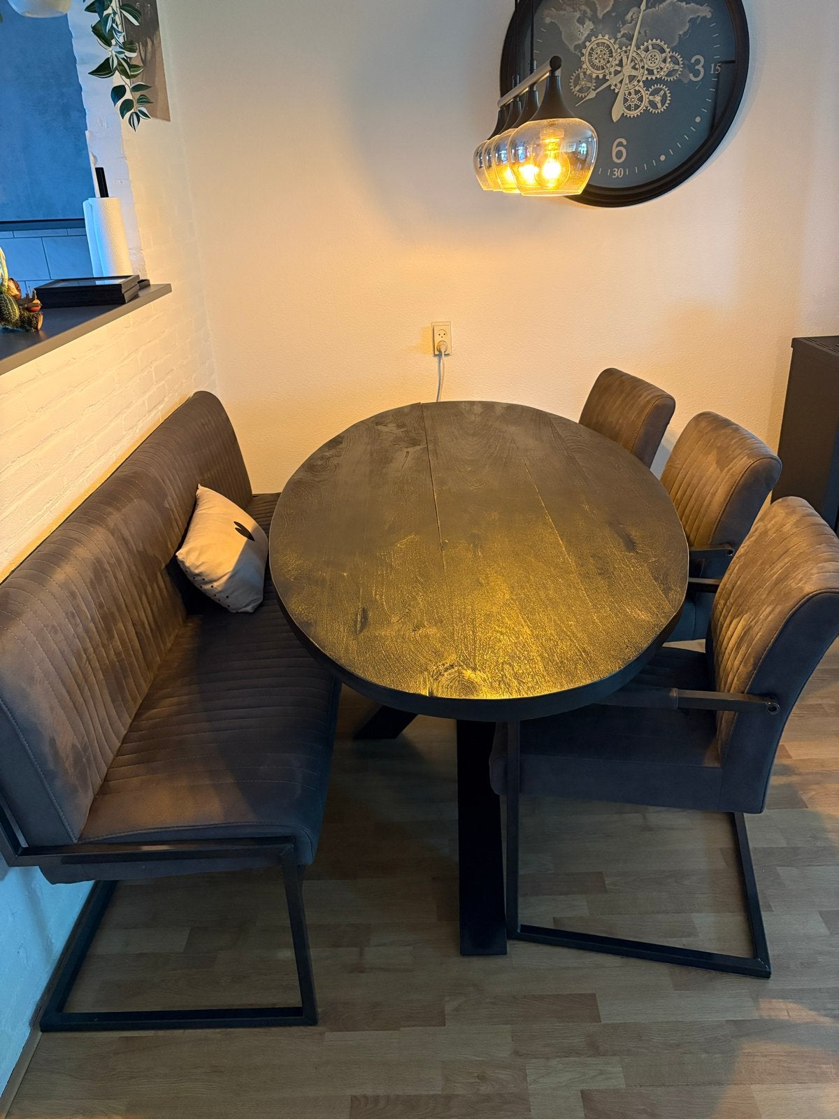 Complete eethoek: ovale tafel met bank en stoelen, Ophalen, Gebruikt, Minder dan 4 stoelen