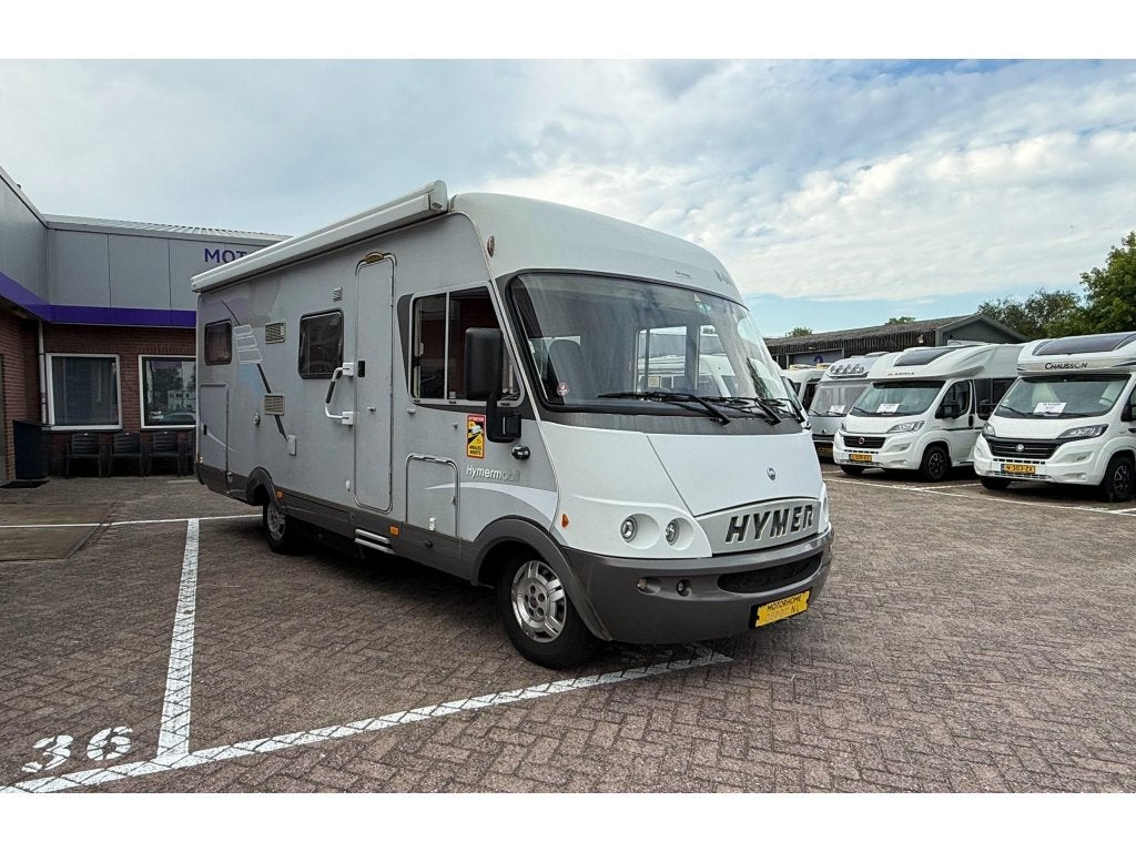 Hymer B 644 dwarsbed en hefbed zeer goed onderhouden, Caravans en Kamperen, Campers, Integraal, Fiat, 6 tot 7 meter, Bedrijf
