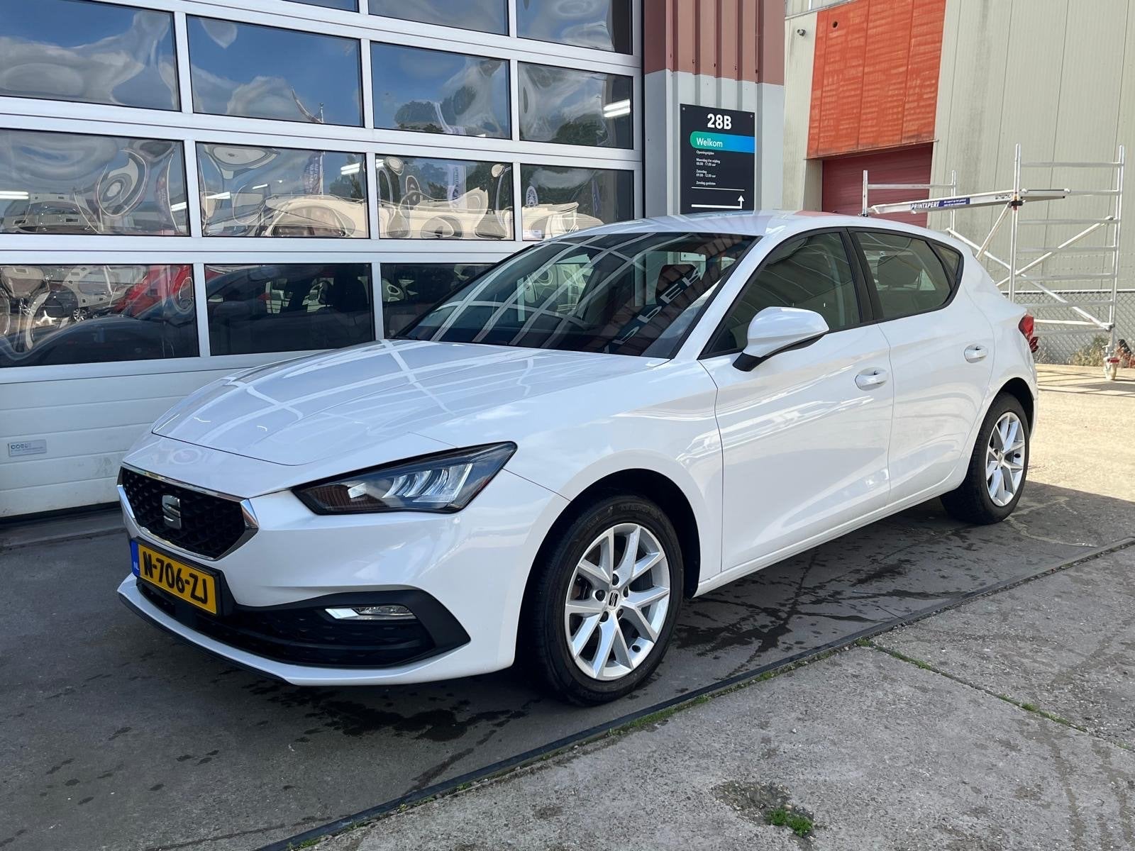Seat Leon 2.0 TDI 115pk 2020 Wit, Voorwielaandrijving, Stof, Euro 6, 4 cilinders