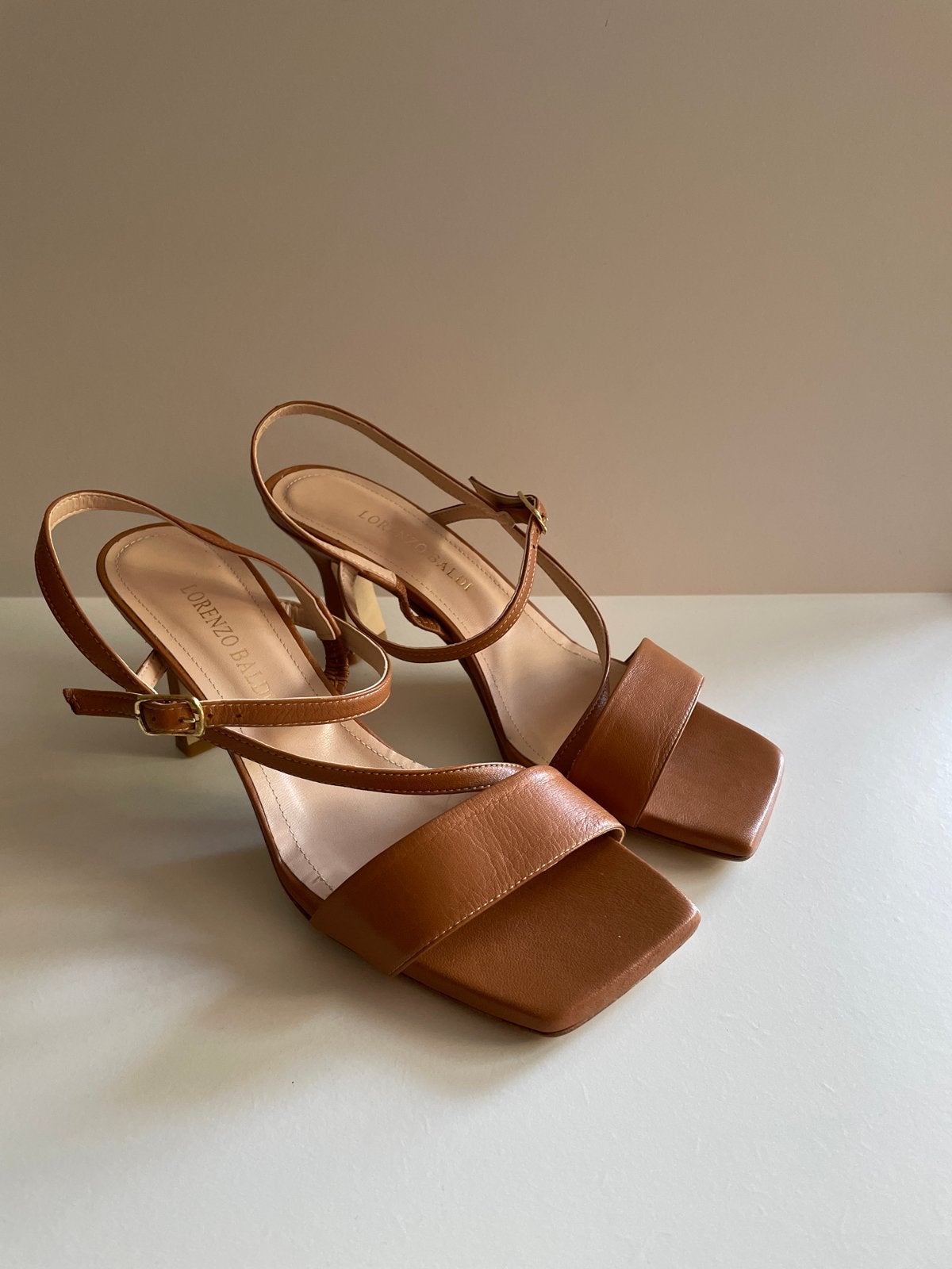 Lorenzo Baldi Sandalen met hak - Maat 37.5 (nieuw), Ophalen, Zo goed als nieuw, Bruin, Sandalen of Muiltjes