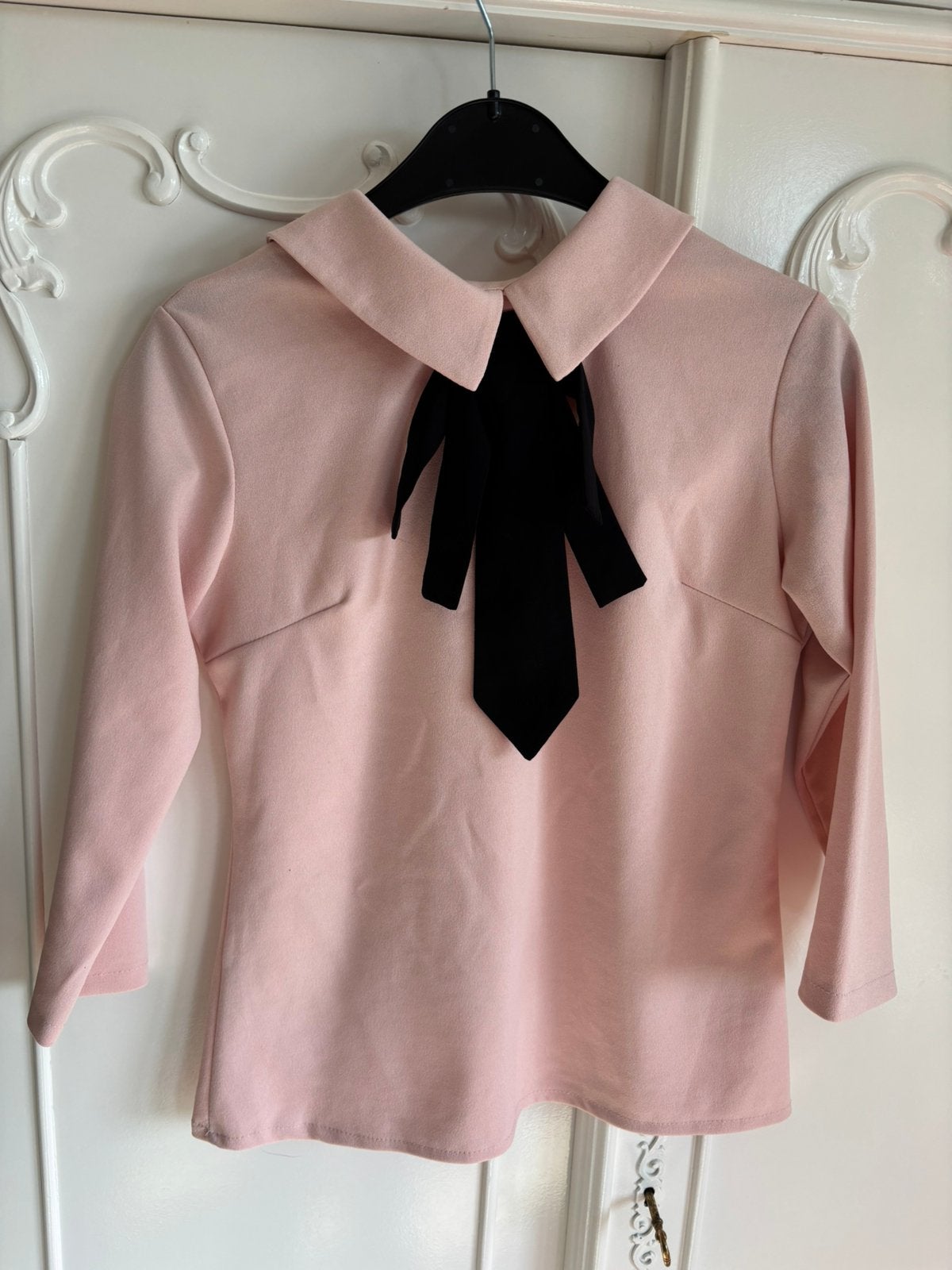 Nieuw roze blouse met strik maat S, Kleding | Dames, Blouses en Tunieken, Ophalen of Verzenden, Nieuw, Maat 36 (S), Roze