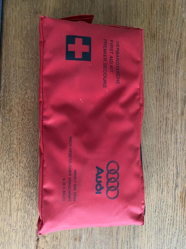 Audi First Aid Kit / Noodset, Ophalen of Verzenden, Nieuw