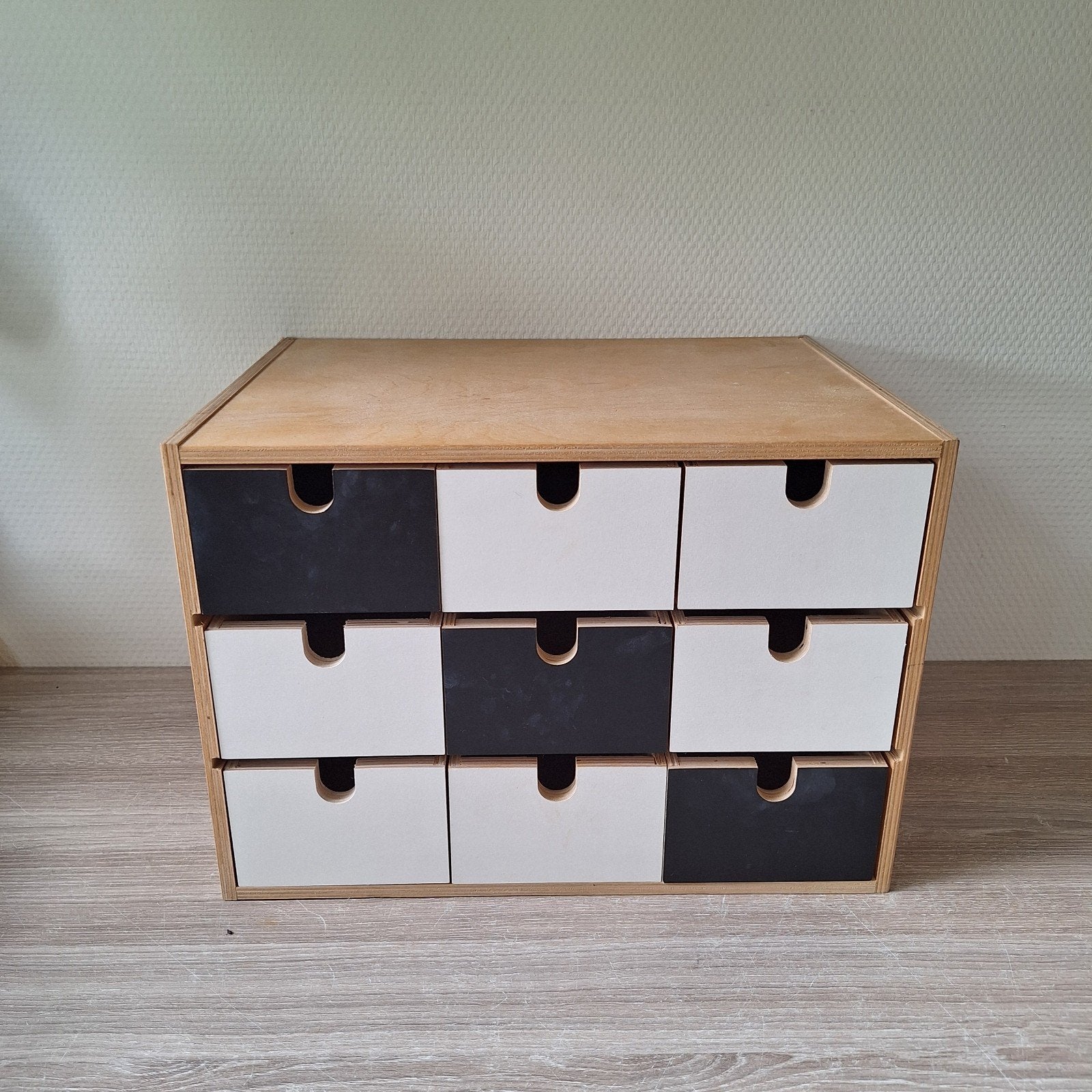 Unieke uitgave van Ikea Moppe ladenkastje (35,5x26x25 cm), Ophalen of Verzenden, Zo goed als nieuw
