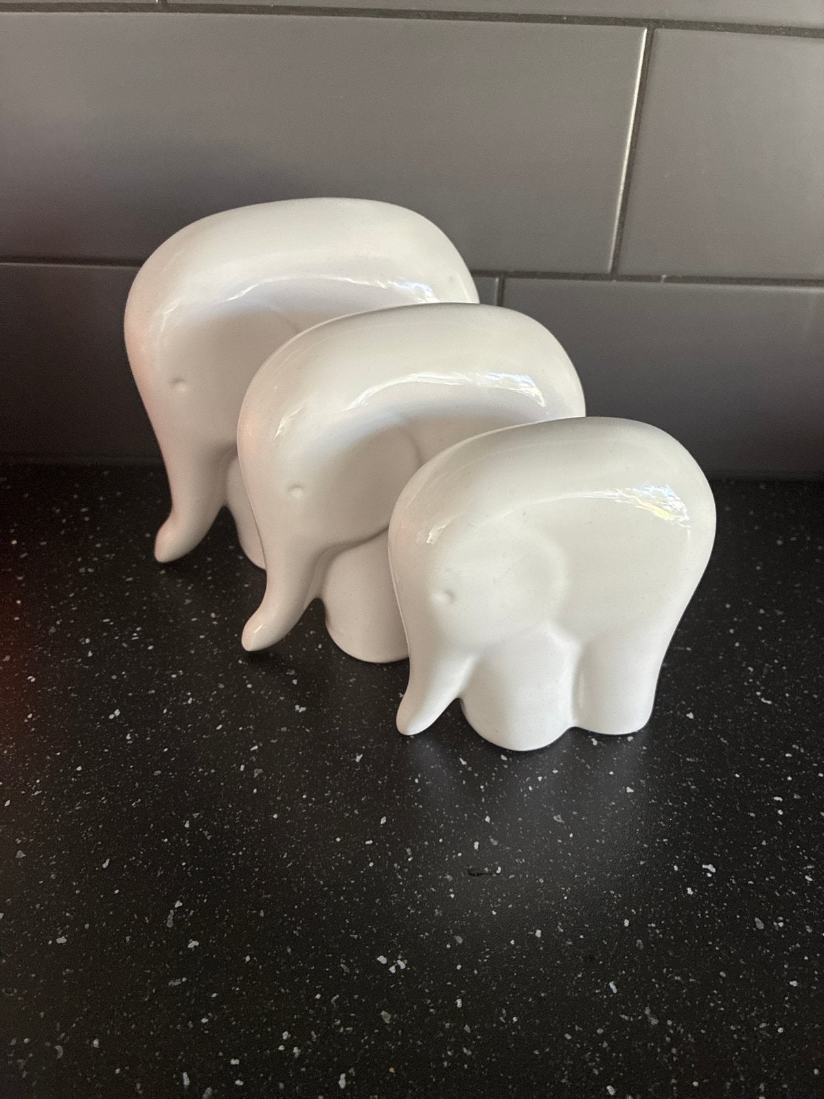 Set van 3 Witte Keramische Olifanten Decoratie, Gebruikt, Verzenden, Modern, Wit