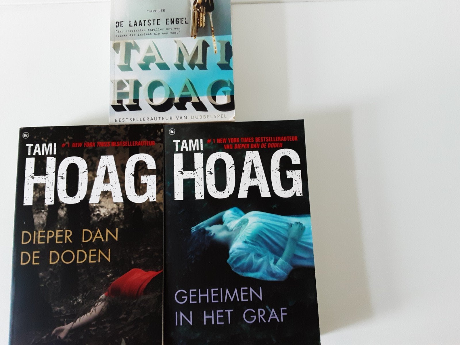 Tami Hoag/Katja Schoondergang/Karin Altvegen/Jane Casey, Ophalen of Verzenden, Zo goed als nieuw