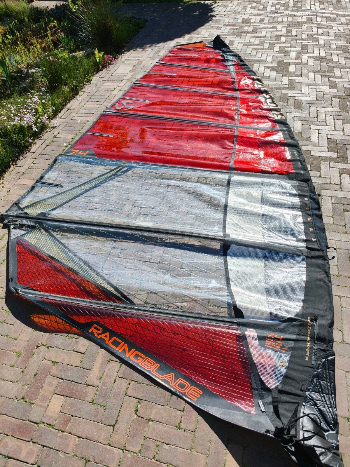 Loftsails Racingblade 2025 7,4m2 zo goed als nieuw, Ophalen, Zo goed als nieuw, Zeil