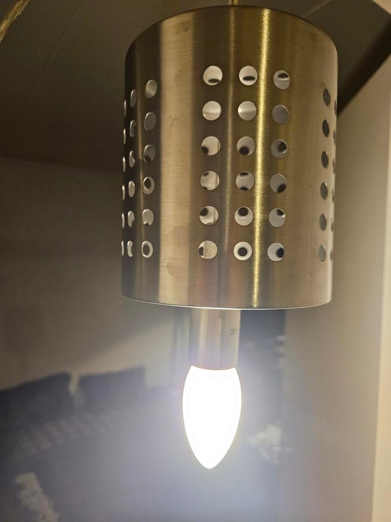Set van 3 RVS hanglampen met geperforeerde kap, Huis en Inrichting, Lampen | Hanglampen, Ophalen, Gebruikt, Modern, Industrieel