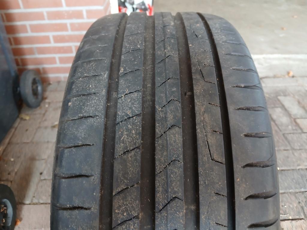 Gebruikte Continental band 245/45 R18 - Goed profiel, Ophalen