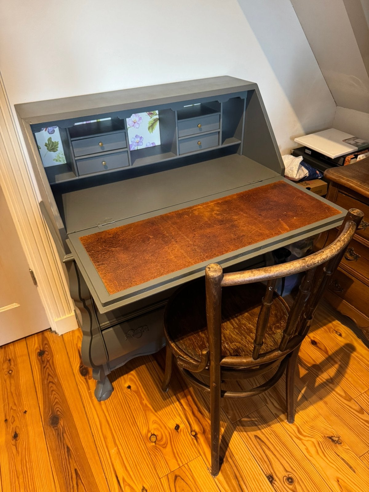 Brocante secretaire - buikkastje met stoel, Ophalen, Gebruikt, Brocante/Vintage