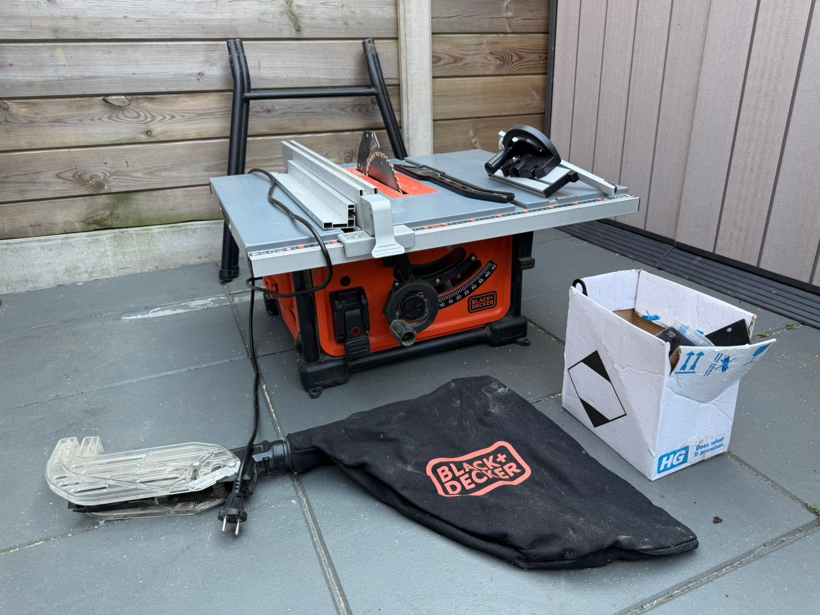 Black+Decker Zaagtafel ZGAN Tafelzaag, Ophalen, Zo goed als nieuw, Cirkelzaag