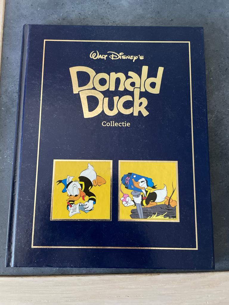 Walt Disney's Donald Duck Collectie - Speciale AD uitgave, Eén stripboek, Ophalen of Verzenden, Zo goed als nieuw